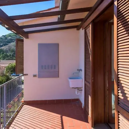 Le Viste Su Ortano * Rio dellʼElba